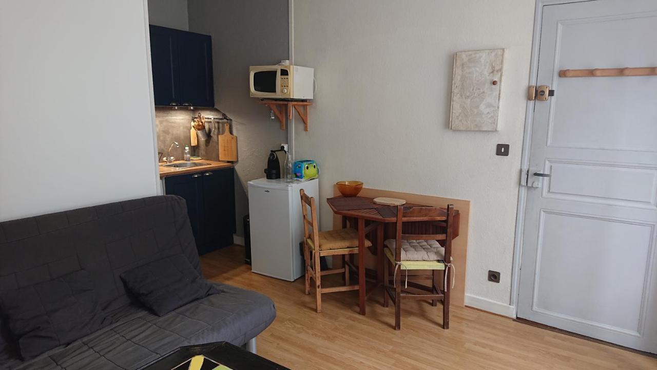 Appartement dans ancienne maison pyrénéenne. Cadéac Esterno foto
